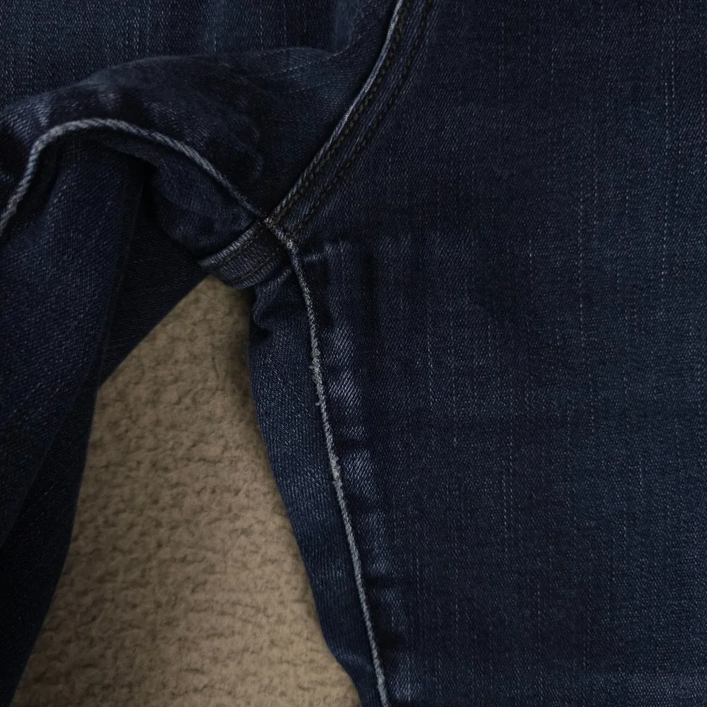 Levis 512 Jeans Womens 12 Blue Perfectly Slimming Straight Leg Stretch Dark Wash - Picture 14 of 16